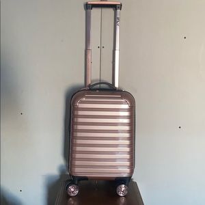 Rose gold pink suitcase! Adjustable handle!